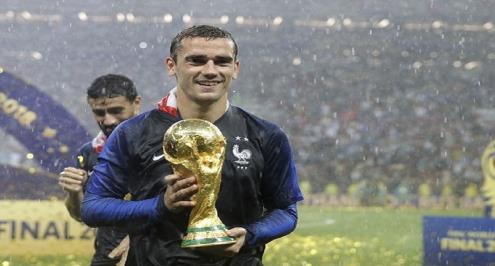 جريزمان: الغياب عن قائمة أفضل لاعب؟.. لقد حققت ثلاثية 